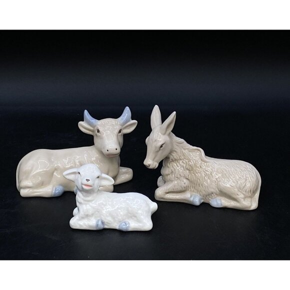 International Bazaar Pastel Nativity Donkey Cow Lamb Replacement Pieces LOT 3 - Picture 1 of 16